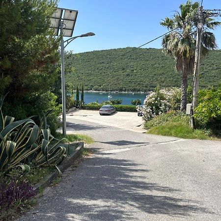 Lazarus Bigova Apartments Tivat Exterior foto