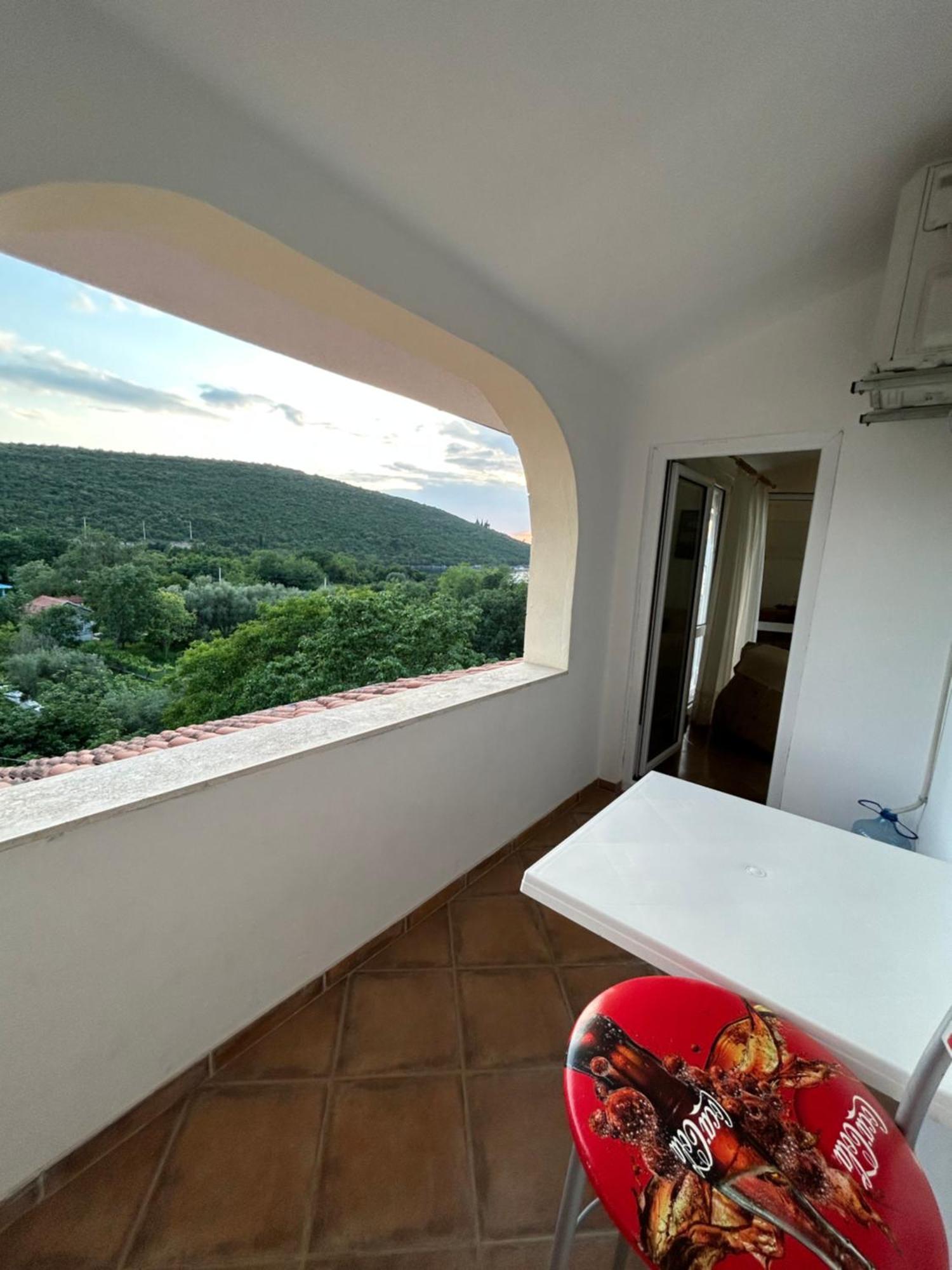 Lazarus Bigova Apartments Tivat Exterior foto